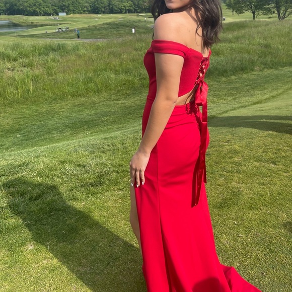 Off-Shoulder Prom Dress - Red - Picture 3 of 4